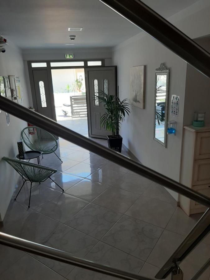 U Jacka Apartment Néoi Póroi Ngoại thất bức ảnh