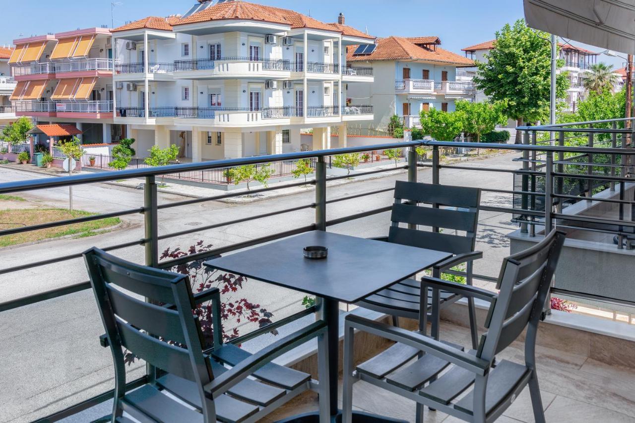 U Jacka Apartment Néoi Póroi Ngoại thất bức ảnh