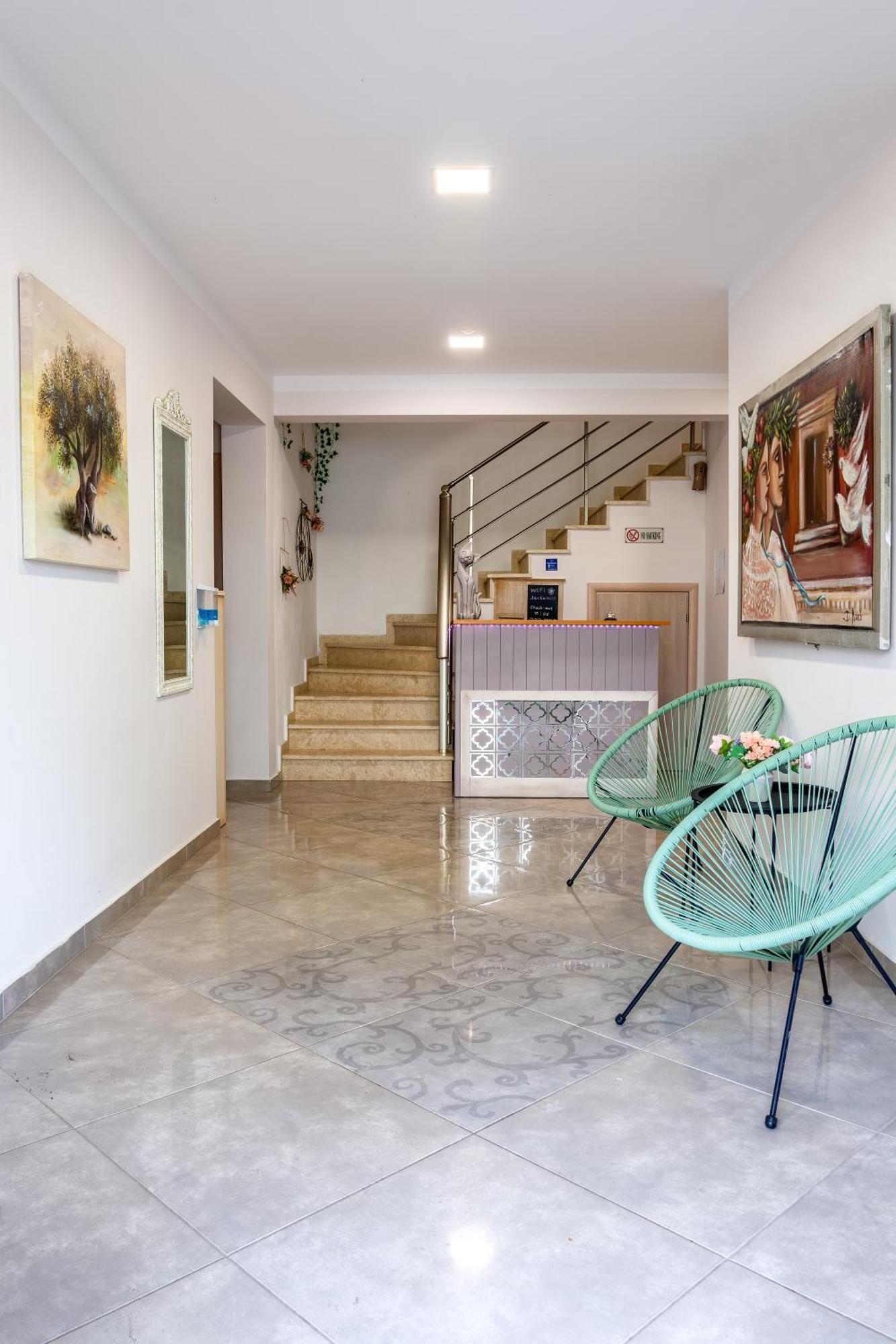 U Jacka Apartment Néoi Póroi Ngoại thất bức ảnh
