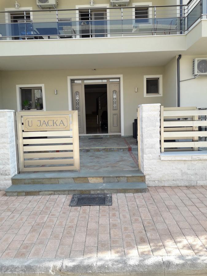 U Jacka Apartment Néoi Póroi Ngoại thất bức ảnh